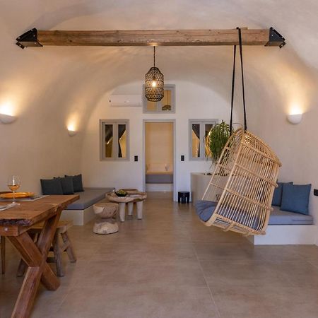 Sando Traditional Cave Villas With Jacuzzi And Sea View Vourvoulos Exterior photo