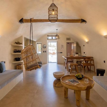 Sando Traditional Cave Villas With Jacuzzi And Sea View Vourvoulos Exterior photo