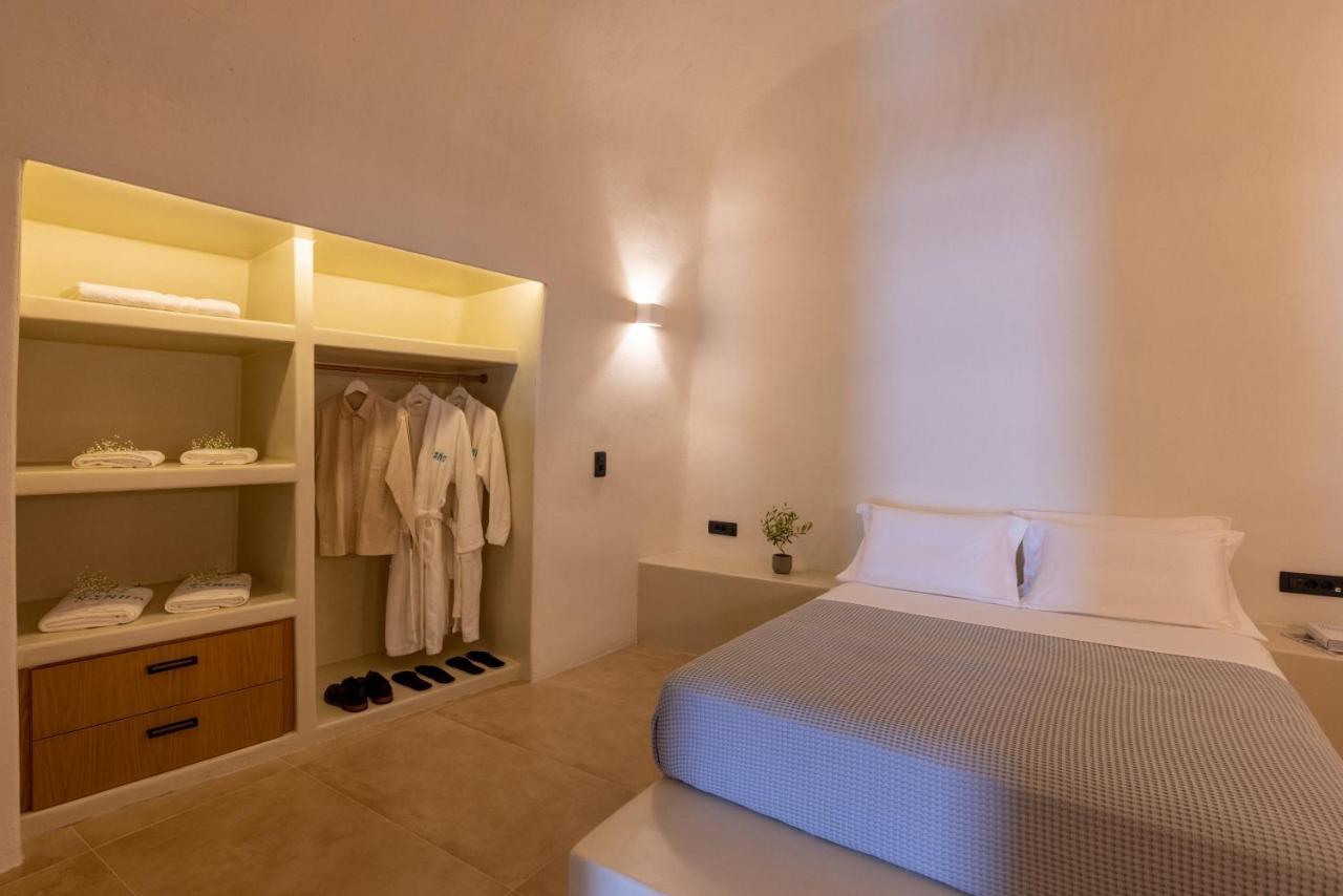 Sando Traditional Cave Villas With Jacuzzi And Sea View Vourvoulos Exterior photo